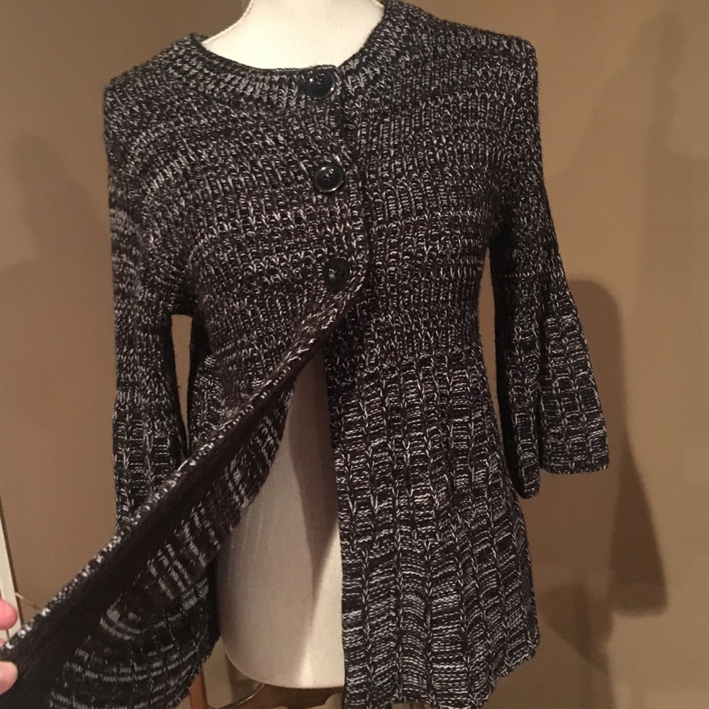 3 button Cardigan - Picture 7 of 7